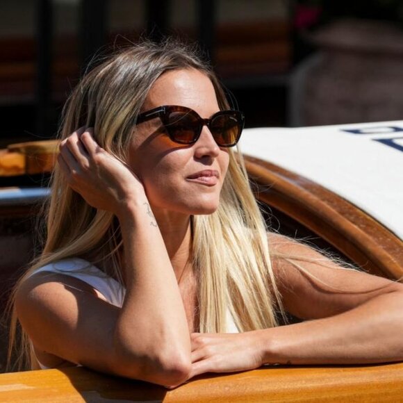 Tom Ford Juliette FT1031 52E  Sunglasses Havana Cat Eye Frame, Brown Lenses - Picture 1 of 10